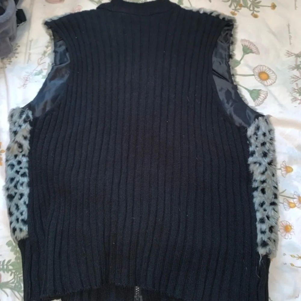 Tiara vest